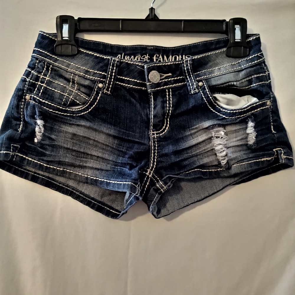 Ladies/Juniors size 3 almost famous,